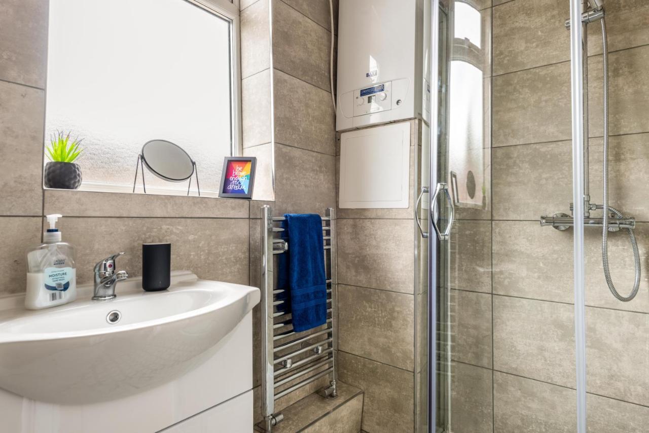 Hopetown Apartment-Modern 1 Bed With Free Parking Normanton  Exterior photo